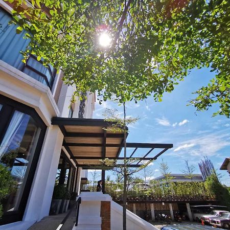S Park Design Hotel Вьентьян Экстерьер фото