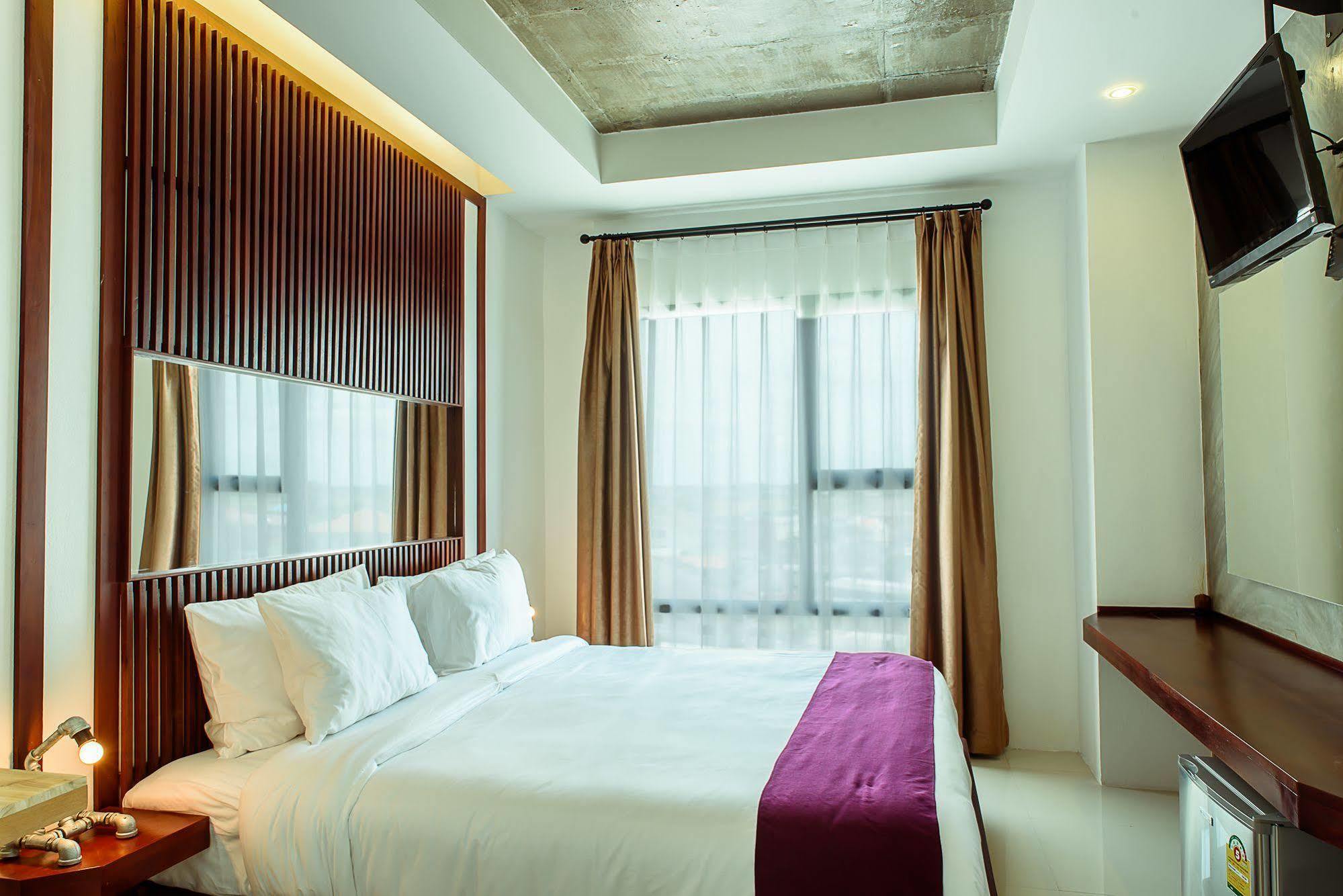 S Park Design Hotel Вьентьян Экстерьер фото